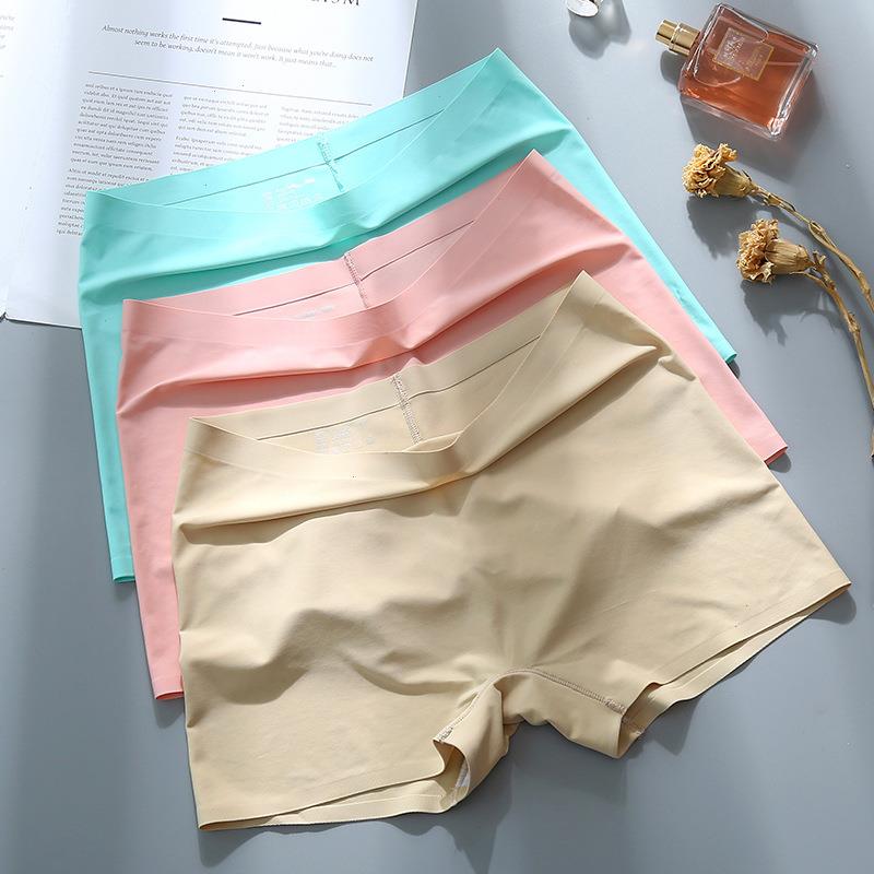 Ice Silk Seamless Underwear Womens Panties Cotton Crotch Boxer Shorts Ladies Pants Four Corners Anti-empty Summer Thin Section
Ice Silk Seamless Underwear Womens Panties Cotton Crotch Boxer Shorts Ladies Pants Four Corners Anti-empty Summer Thin Section