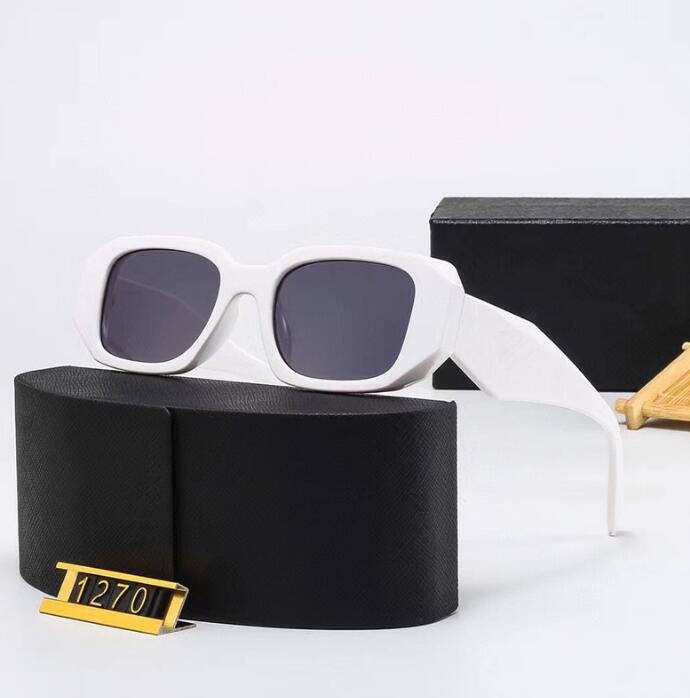 Designer Brand Fashion Sunglasses For Men Women Vintage PC Frame UV400 Polaroid lenses party eyewear travel beach island driving Luxury Classic Sun Glasses 1270
Designer Brand Fashion Sunglasses For Men Women Vintage PC Frame UV400 Polaroid lenses party eyewear travel beach island driving Luxury Classic Sun Glasses 1270