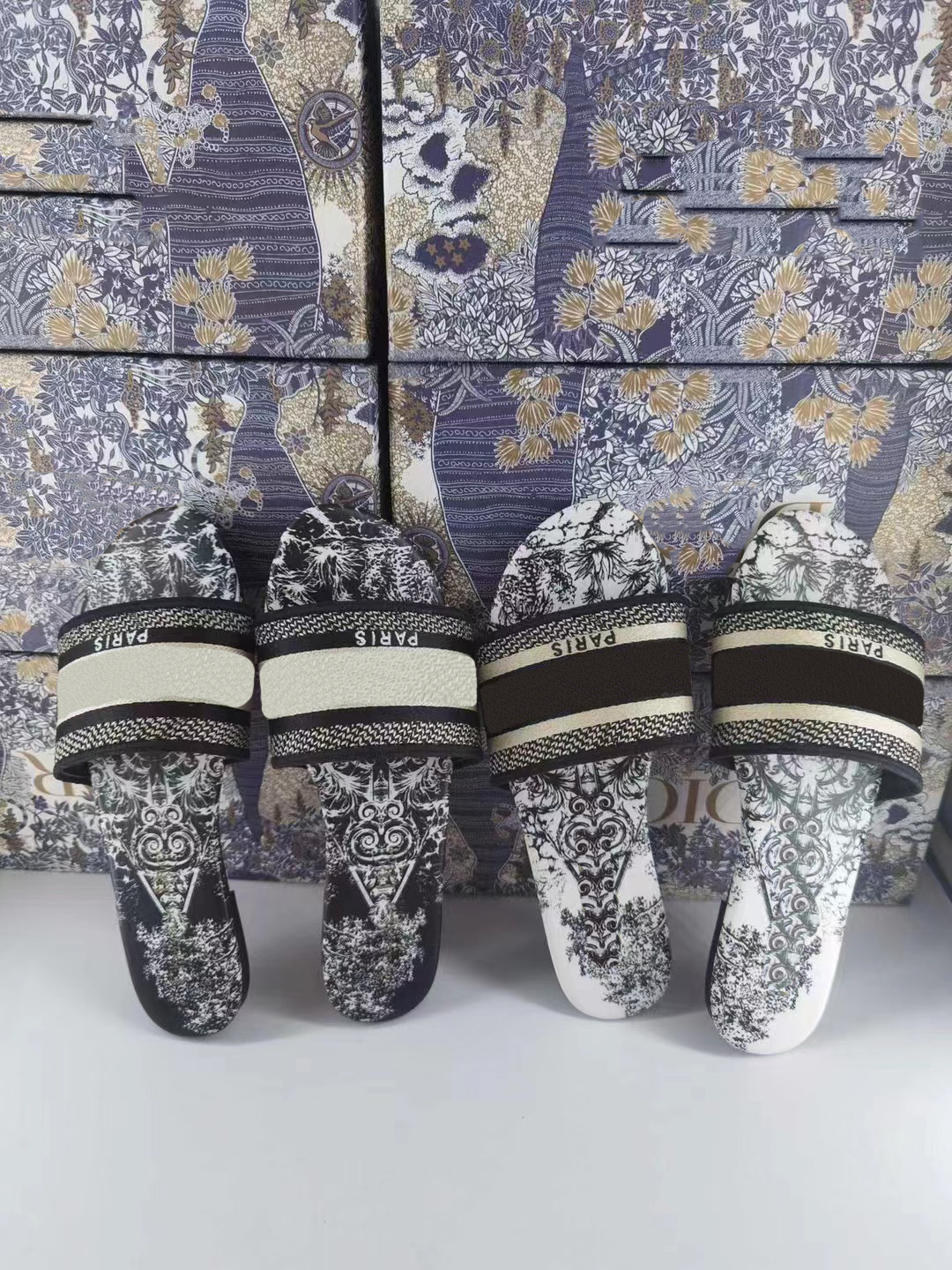 Paris Embroidered Dazzle slipper women ladies scuffs summer beach striped causal flip flops flat Slide Slippers sandals Designers Embroidery letters Slides, Dark brown
Paris Embroidered Dazzle slipper women ladies scuffs summer beach striped causal flip flops flat Slide Slippers sandals Designers Embroidery letters Slides, Dark brown