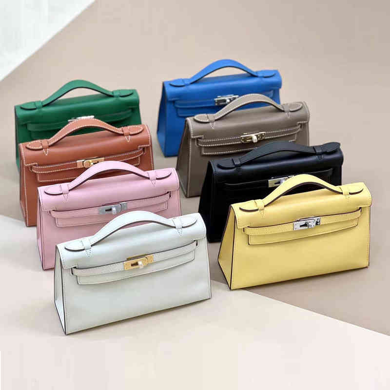 Designer Herme Handbags red the same swift leather generation Kellies layer cowhide Kellies cherry blossom powder, Velvet green silver buckle
Designer Herme Handbags red the same swift leather generation Kellies layer cowhide Kellies cherry blossom powder, Velvet green silver buckle