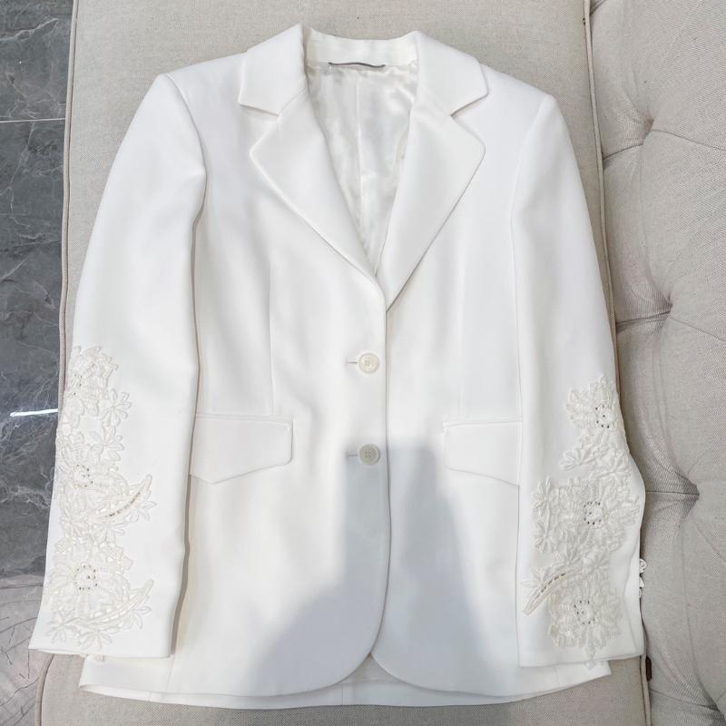 Women' Suits & Blazers Spring Women' Acetic Acid Fabric Pure White Embroidery SuitWomen
Women' Suits & Blazers Spring Women' Acetic Acid Fabric Pure White Embroidery SuitWomen