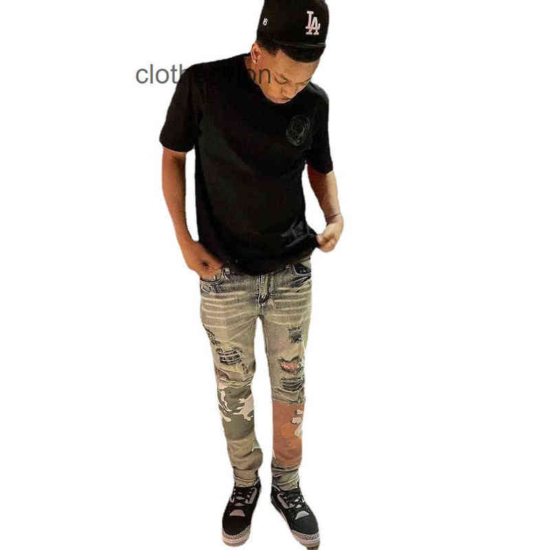Fashion Man Amirs Jeans High Light Designer Jean Mens Street 686 Trendy Blue Embroidery Printing Patch Stretch Slim Fit Small Foot Holed Pants, Light blue
Fashion Man Amirs Jeans High Light Designer Jean Mens Street 686 Trendy Blue Embroidery Printing Patch Stretch Slim Fit Small Foot Holed Pants, Light blue