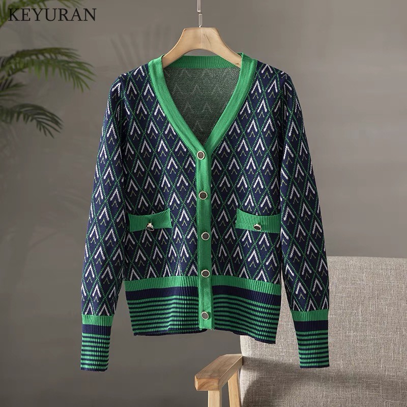 2022 Autumn Winter Sweater Cardigans Women Single Breasted Long Sleeve Vintage Argyle Casual Loose Green Knitted Outwear Tops
2022 Autumn Winter Sweater Cardigans Women Single Breasted Long Sleeve Vintage Argyle Casual Loose Green Knitted Outwear Tops