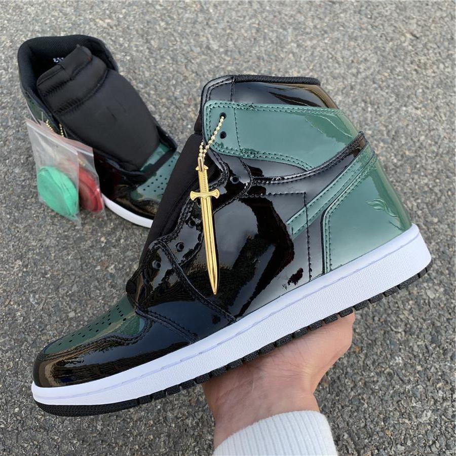 Brand Shoes Top Quality Women Men 1S Basketball 1 SolyFly Art Basel Sports Luxury Designer Trainer Sneakers Athletic, Shoes with logo
Brand Shoes Top Quality Women Men 1S Basketball 1 SolyFly Art Basel Sports Luxury Designer Trainer Sneakers Athletic, Shoes with logo