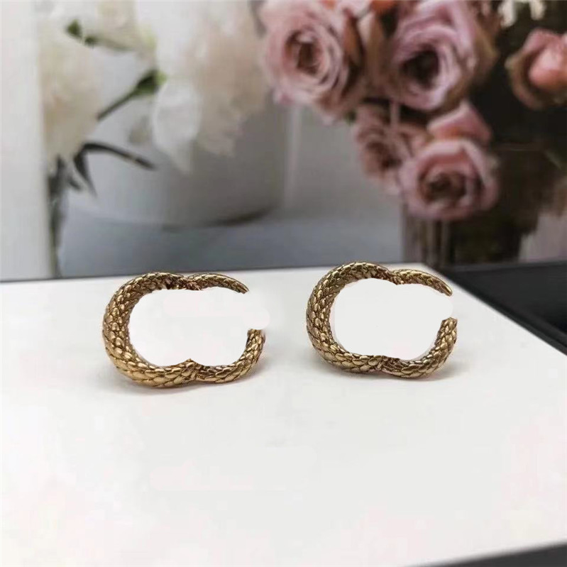 Retro Brass Charm Earrings Double Letter Ear Studs Women Temperament Letters Danglers Versatile Jewelry Wholesale
Retro Brass Charm Earrings Double Letter Ear Studs Women Temperament Letters Danglers Versatile Jewelry Wholesale