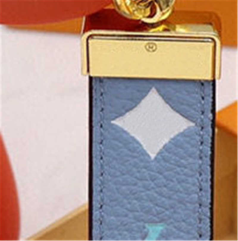 Keychain Brand Classic Old Flower Designer Mens Luxury Car Keyring Womens Fibbia Keychains Handmade Fashion Keychain Bags Pendant
Keychain Brand Classic Old Flower Designer Mens Luxury Car Keyring Womens Fibbia Keychains Handmade Fashion Keychain Bags Pendant
