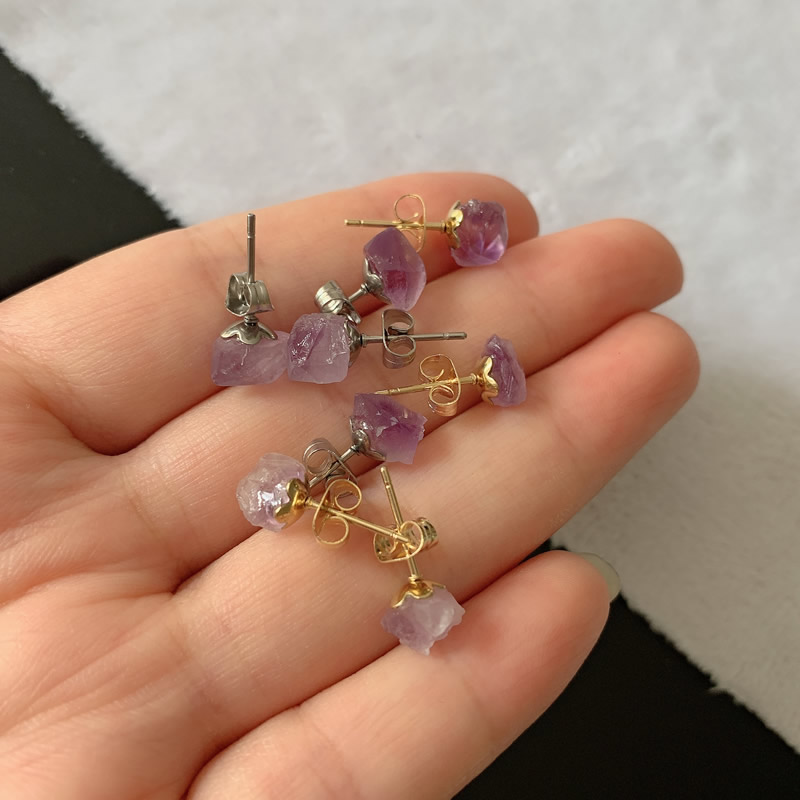 Mini Raw Mineral Purple Crystal Stud Earrings Stainless Steel Ear Studs 6-10mm Small Flower Natural Amethysts Quartz Earrings