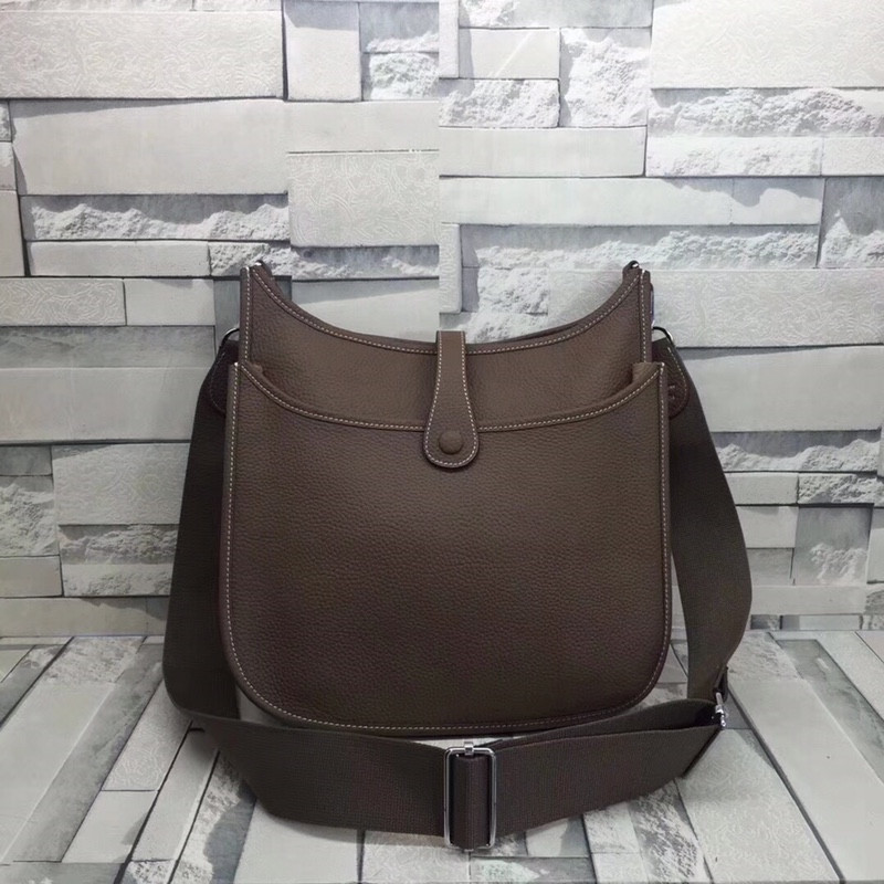 Womens wholesale handbags buckle fashion bag leisure hollow broadband backpack bucket simple versatile handbag single shoulder bags, Make up the difference
Womens wholesale handbags buckle fashion bag leisure hollow broadband backpack bucket simple versatile handbag single shoulder bags, Make up the difference
