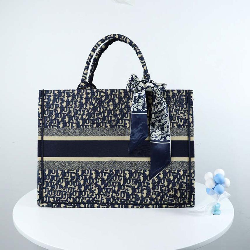 2021 Women's Large Shopping Bags High Quality Fashion Embroidery Handbag Ladies Shoulder Bag Luxury Designer Tote, Grey
2021 Women's Large Shopping Bags High Quality Fashion Embroidery Handbag Ladies Shoulder Bag Luxury Designer Tote, Grey