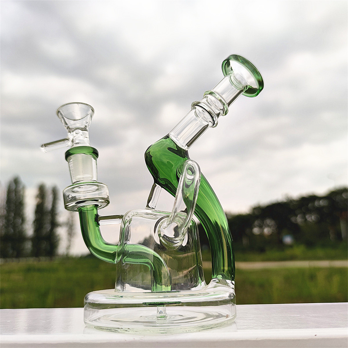 6.5 Inch Clear Green Twin Chambers Hookah Glass Bong Dabber Rig Recycler Pipes Water Bongs Smoke Pipe with 14mm Female Joint
6.5 Inch Clear Green Twin Chambers Hookah Glass Bong Dabber Rig Recycler Pipes Water Bongs Smoke Pipe with 14mm Female Joint