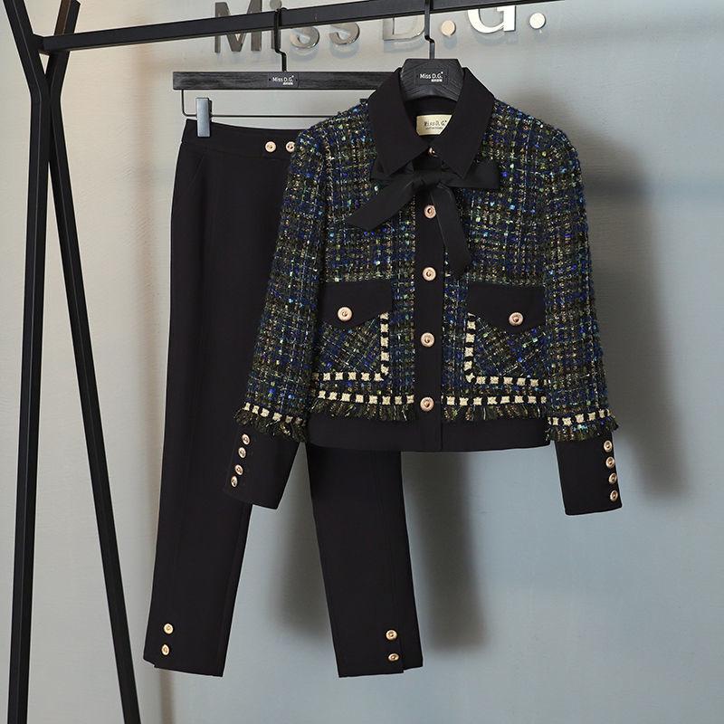 Women's Two Piece Pants Autumn Suit French Retro Small Fragrance Wind Age-reducing Western Style Jacket Thin Two-piece Ladies
Women's Two Piece Pants Autumn Suit French Retro Small Fragrance Wind Age-reducing Western Style Jacket Thin Two-piece Ladies