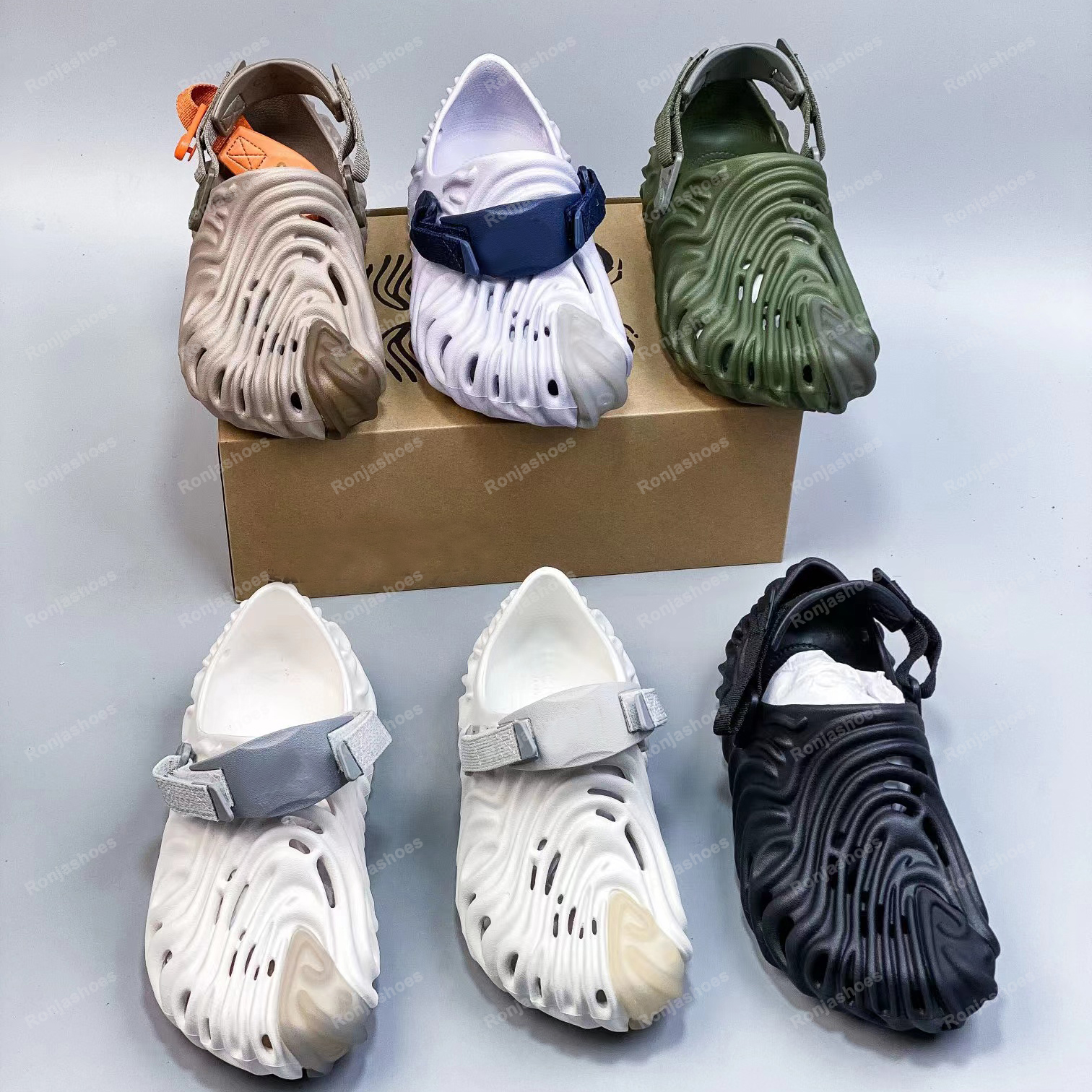 

Pollex clog sandal buckle Salehe Bembury designer sandals men women slides slipper slip-on beach shoes Crocodile Stratus Urchin Cucumber Menemsha Foam Runner, Onyx