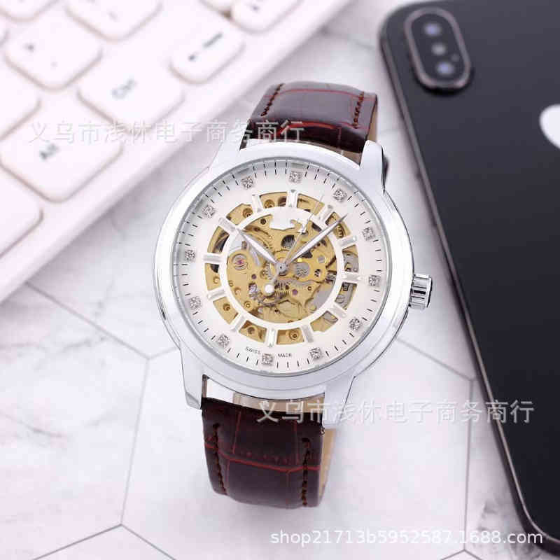 fashion watches for mens montre diamond movement Luxury designer Watch Fashion Women's Men's watch 3CFB
fashion watches for mens montre diamond movement Luxury designer Watch Fashion Women's Men's watch 3CFB