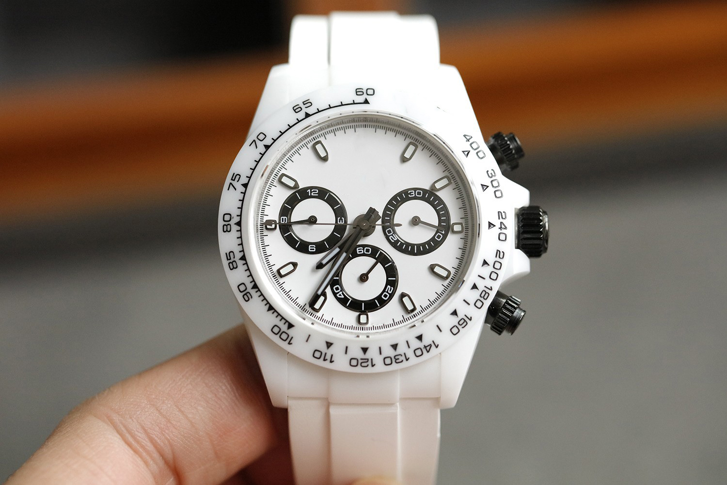 Men's Watch Mechanical Self-Winding Movement Glass Surface Rubber Strap Ceramic Dial Surface Diameter 40 Thickness 13.5, Gold
Men's Watch Mechanical Self-Winding Movement Glass Surface Rubber Strap Ceramic Dial Surface Diameter 40 Thickness 13.5, Gold
