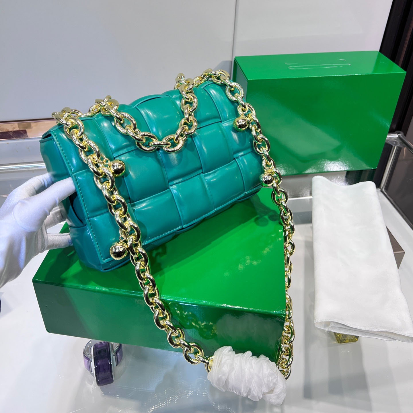 2022 Designer Padded Cassette tasche crossbody women bags lether handbag shoulder purse cross body handbags chain bottegas bottega bag, 23×15cm 
2022 Designer Padded Cassette tasche crossbody women bags lether handbag shoulder purse cross body handbags chain bottegas bottega bag, 23×15cm