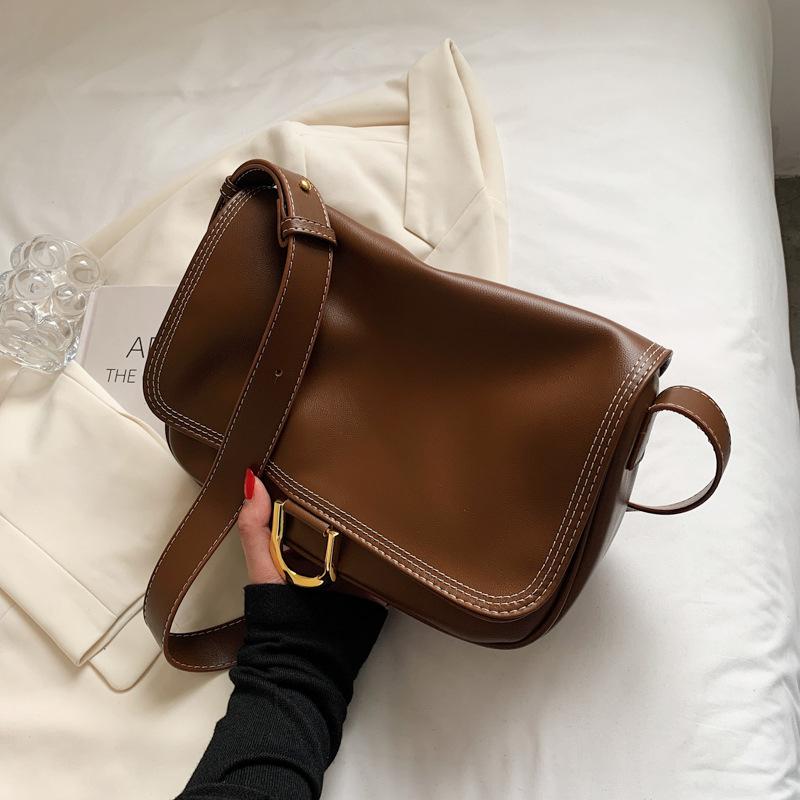 Evening Bags European And American Simple Casual Shoulder Bag2022 Bag Fashion Lady Luxury High-quality Large-capacity Messenger Female, Black
Evening Bags European And American Simple Casual Shoulder Bag2022 Bag Fashion Lady Luxury High-quality Large-capacity Messenger Female, Black