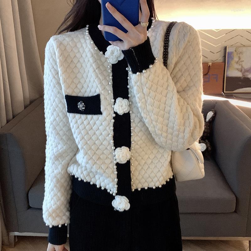 Women's Knits & Tees Fashion Plaid Cardigan Sweater Coat Women 2022 Autumn Temperament Single Breasted Flower Sweters For Beaded TopWomen's, Black
Women's Knits & Tees Fashion Plaid Cardigan Sweater Coat Women 2022 Autumn Temperament Single Breasted Flower Sweters For Beaded TopWomen's, Black