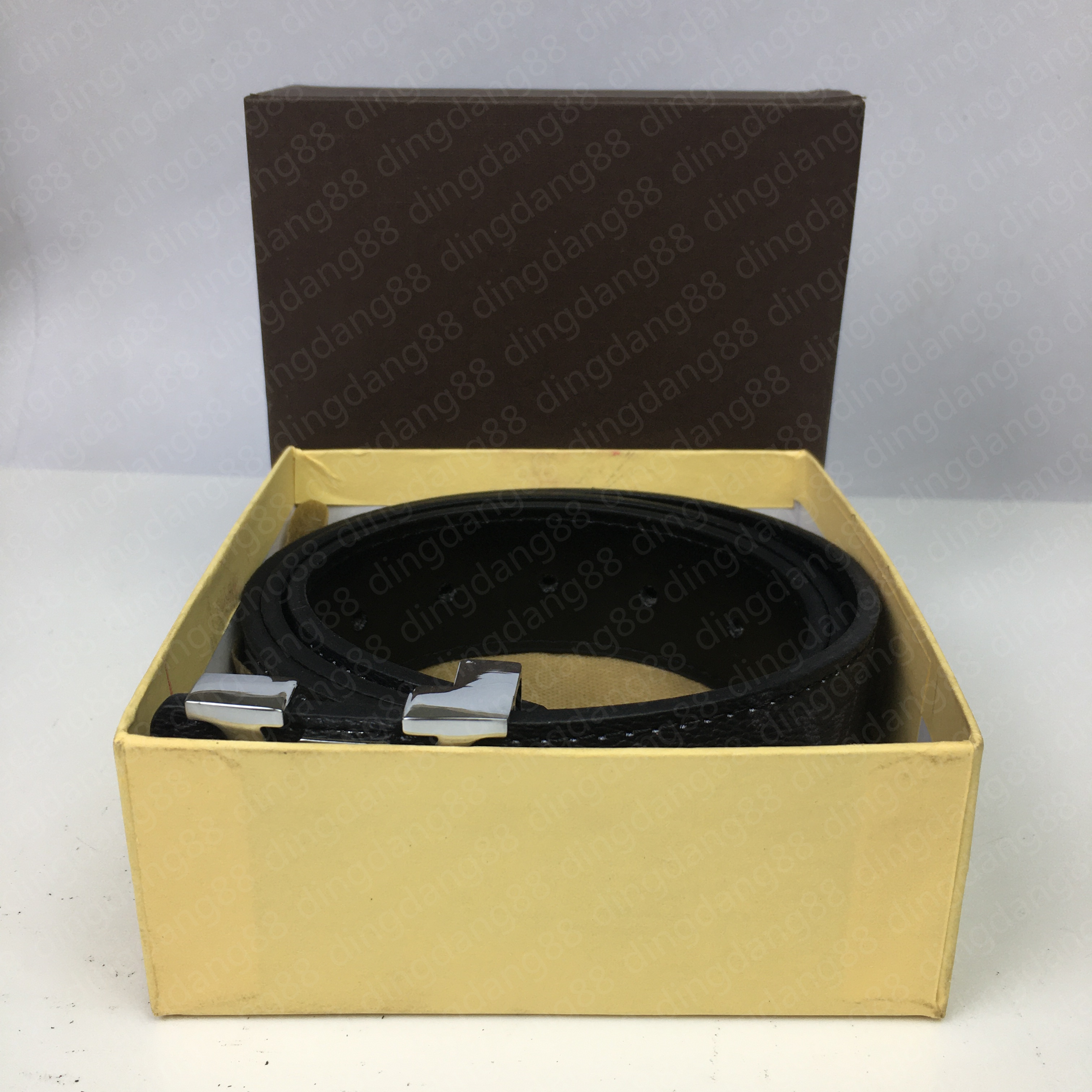 Famous Men Designers Genuine Leather Belts Womens Mens Casual Letter Classic Smooth Buckle Belt Width 2.0cm 3.0cm 3.5cm 4cm With Green Box Logo, With box
Famous Men Designers Genuine Leather Belts Womens Mens Casual Letter Classic Smooth Buckle Belt Width 2.0cm 3.0cm 3.5cm 4cm With Green Box Logo, With box