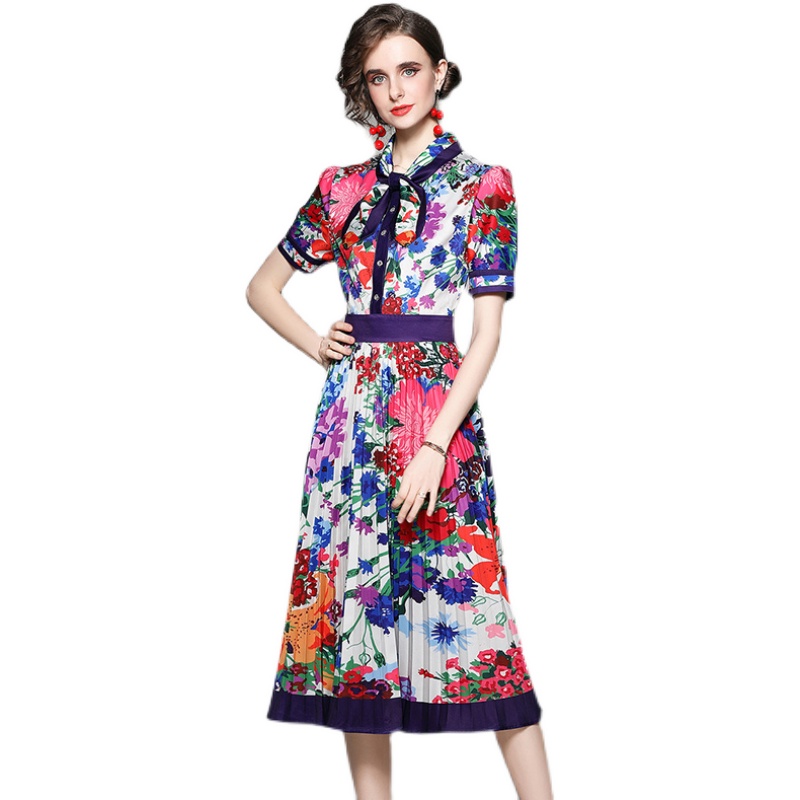 Summer Retro Floral Button Up Shirt Dress Short Sleeve Woman Designer Runway Bow Slim A-Line Pleated Dress 2022 Women Clothes Sweet Loose Big Swing Party Midi Frock
Summer Retro Floral Button Up Shirt Dress Short Sleeve Woman Designer Runway Bow Slim A-Line Pleated Dress 2022 Women Clothes Sweet Loose Big Swing Party Midi Frock