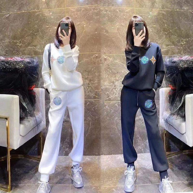 Casual Sportswear Suit Women's Autumn 2022 Fashion Age-reducing Temperament Loose Slimming Two-piece Set Tracksuits, White
Casual Sportswear Suit Women's Autumn 2022 Fashion Age-reducing Temperament Loose Slimming Two-piece Set Tracksuits, White