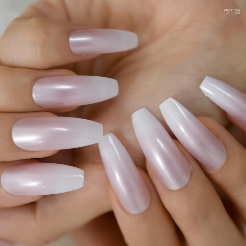 False Nails Long Pearl Shimmer Coffin Nail Natural Salon Gradient French Nude Pink Designed Ballerina Prud22, L5695
False Nails Long Pearl Shimmer Coffin Nail Natural Salon Gradient French Nude Pink Designed Ballerina Prud22, L5695