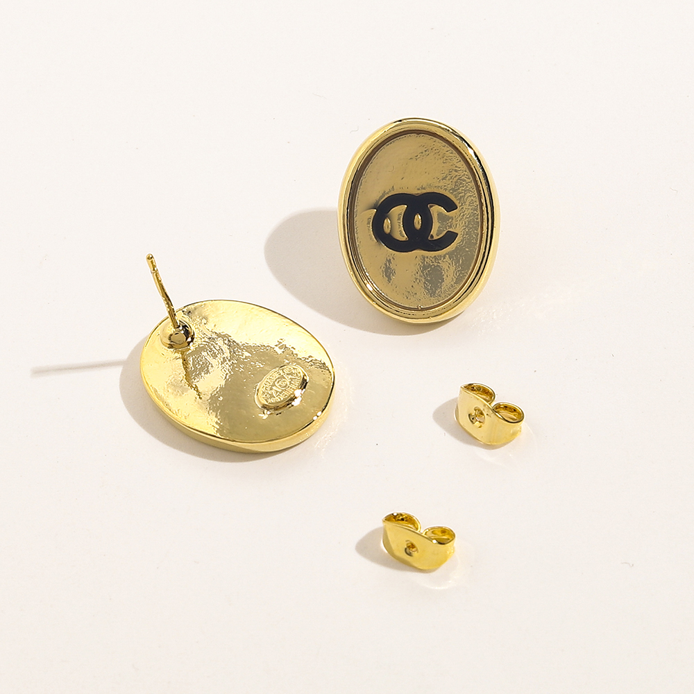 Luxury Brand Designers Double Letters Stud Stainless Steel Gold Plated Geometric Round Classic Women Crystal Rhinestone Pearl Earring Wedding Party Jewerlry
Luxury Brand Designers Double Letters Stud Stainless Steel Gold Plated Geometric Round Classic Women Crystal Rhinestone Pearl Earring Wedding Party Jewerlry