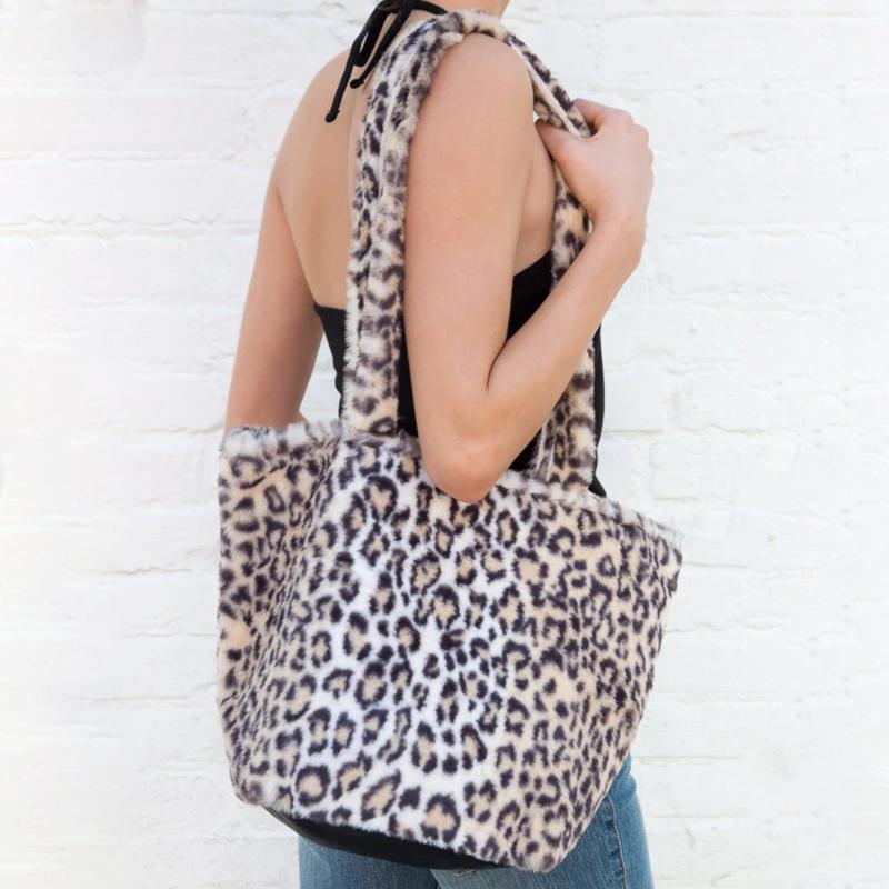 School Bags Vintage Leopard Print Women 2022 Autumn Winter Casual Large-Capacity Handbags Female Retro Classic Cotton Bag Chic, Black
School Bags Vintage Leopard Print Women 2022 Autumn Winter Casual Large-Capacity Handbags Female Retro Classic Cotton Bag Chic, Black
