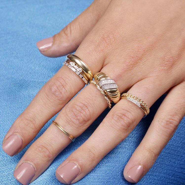 Cluster Rings High Quality 925 Sterling Silver Clear CZ Paved Thick Twist Charm Signet Chunky Dome Band For Women Lady Wedding JewelryCluste
Cluster Rings High Quality 925 Sterling Silver Clear CZ Paved Thick Twist Charm Signet Chunky Dome Band For Women Lady Wedding JewelryCluste