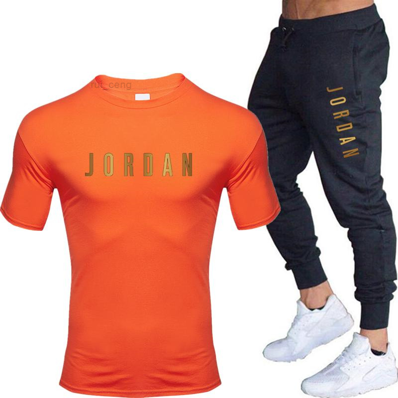 Mens 2022 Summer Designer Tracksuits Casual sportswear Men Fashion Sports Suit basketball T-shirt pants Luxury Set Brand Fitness clothing, Dark grey
Mens 2022 Summer Designer Tracksuits Casual sportswear Men Fashion Sports Suit basketball T-shirt pants Luxury Set Brand Fitness clothing, Dark grey