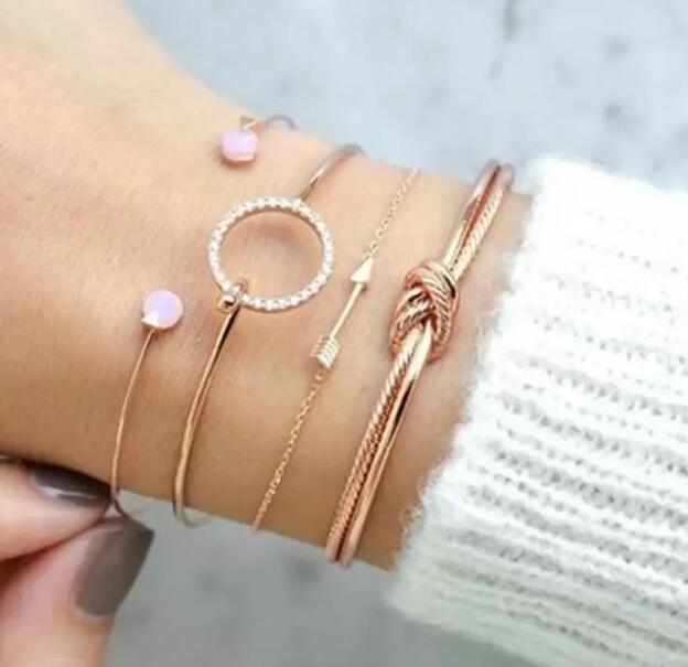 Classic Arrow Knot Bangle Round Crystal Gem Cuffs Multilayer Adjustable Open Bracelet Jewelry Set Women Fashion Party Gift
Classic Arrow Knot Bangle Round Crystal Gem Cuffs Multilayer Adjustable Open Bracelet Jewelry Set Women Fashion Party Gift