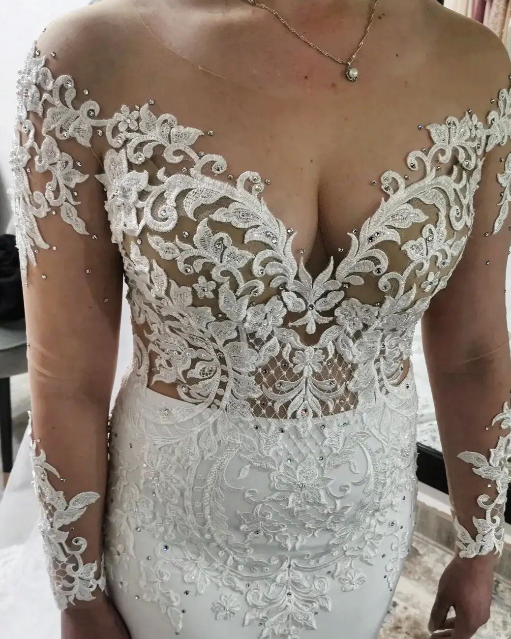 Plus Size Mermaid Wedding Dresses Sheer Jewel Neck Long Sleeve Lace Sexy Bride Dress Wedding Gowns Custom Made