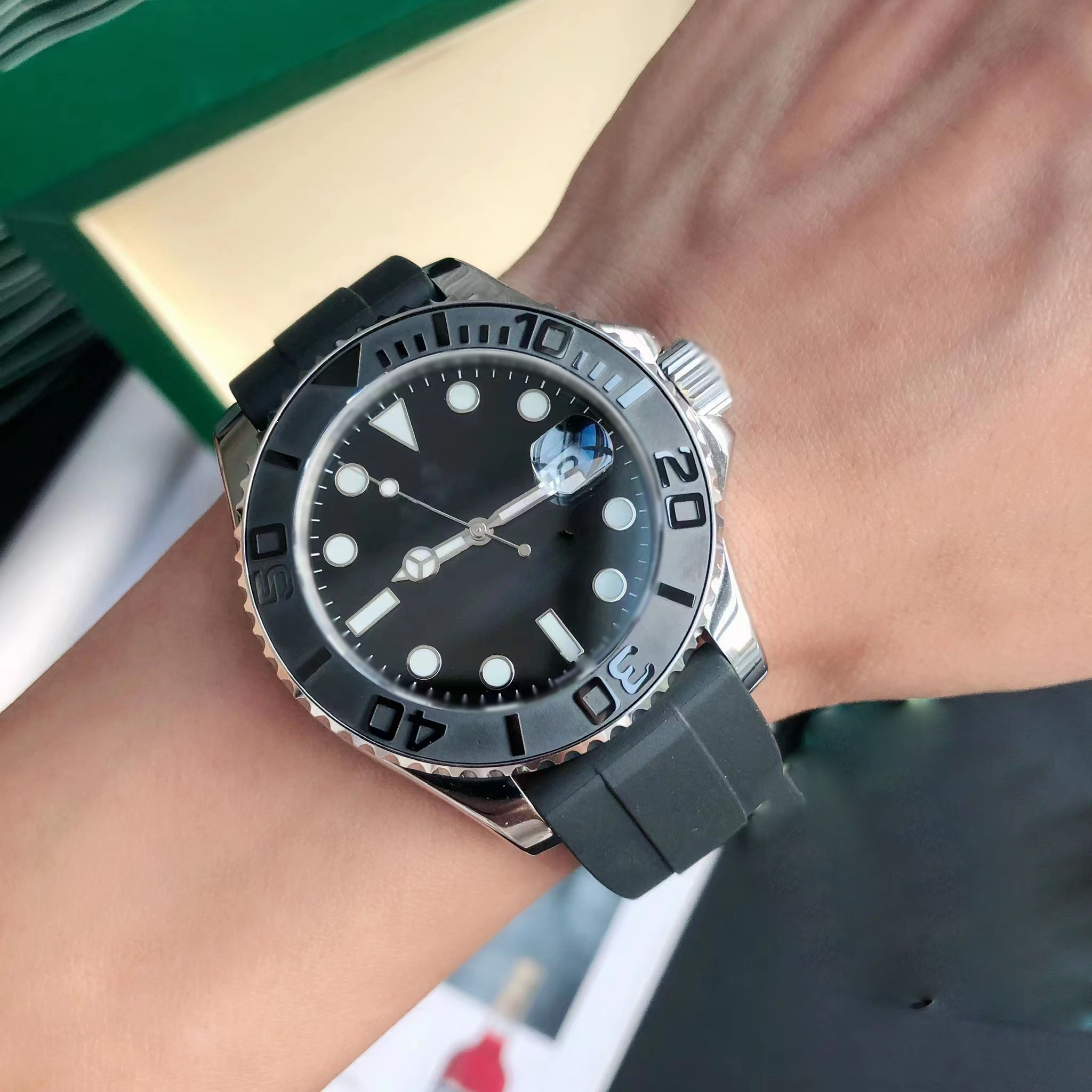 Mens Womens Watches Automatic Mechanical 40mm Watch 316l Stainless Steel Blue Black Ceramic Sapphire glass Super luminous WristWatches rol submariner0 rubber, Packing box
Mens Womens Watches Automatic Mechanical 40mm Watch 316l Stainless Steel Blue Black Ceramic Sapphire glass Super luminous WristWatches rol submariner0 rubber, Packing box