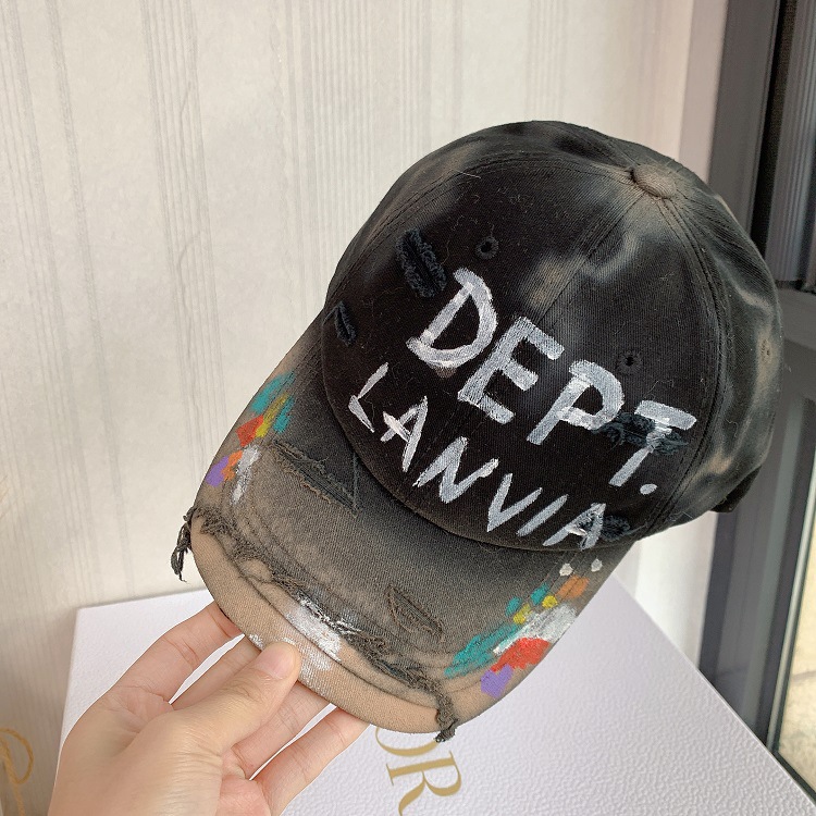 Ball Caps Hip Hop Graffiti Hat Casual Lettering Curved Brim Vintage Baseball Cap for Men and Women Casual Letters Printing