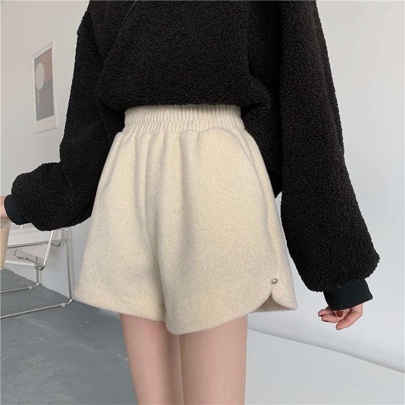 Women's Shorts Imitation Mink Velvet Wide Leg Women High Waist Loose Casual Apricot Black Office Elegant Warm Ladies C7954, Black shorts
Women's Shorts Imitation Mink Velvet Wide Leg Women High Waist Loose Casual Apricot Black Office Elegant Warm Ladies C7954, Black shorts