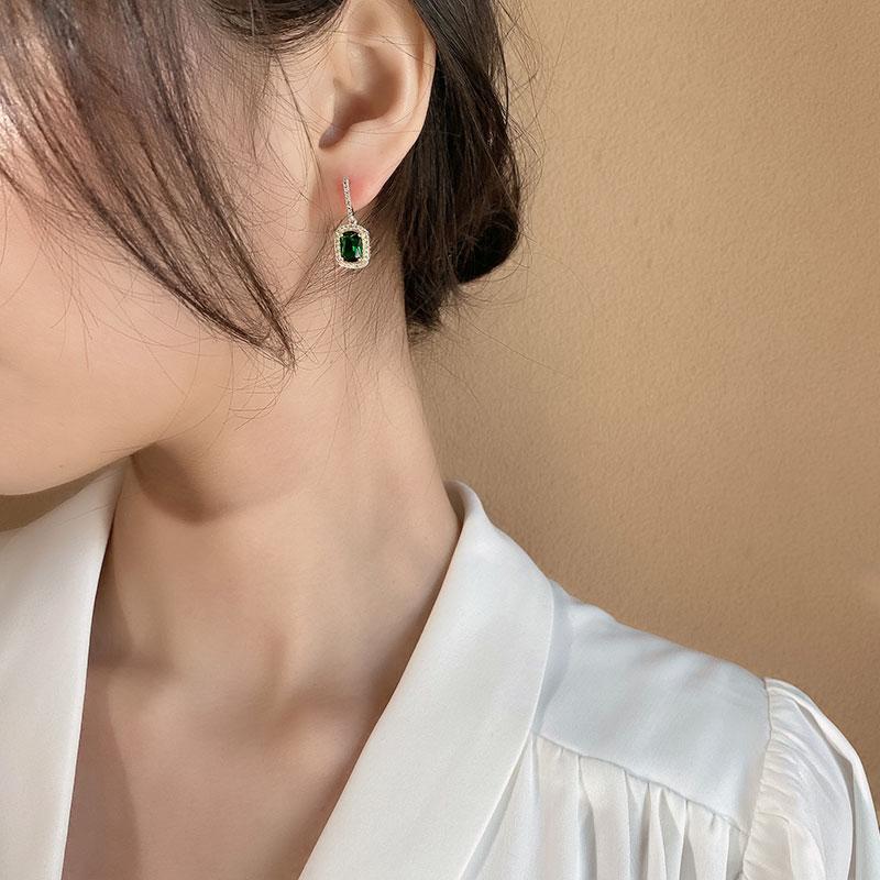 Dangle & Chandelier French Vintage Green Gem Fashion Simple Hanging Earrings Women Jewelry Exquisite Drop Personality Stud
