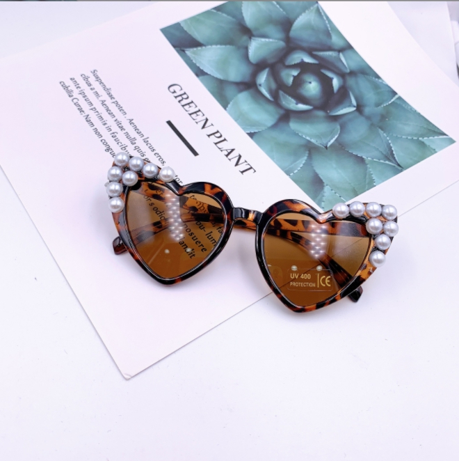 Wholesale Children Sunglasses Kids pearl LOVE Heart Sun Boys Girls Glasses Baby UV400 Safety Frame Eyewear Z260305