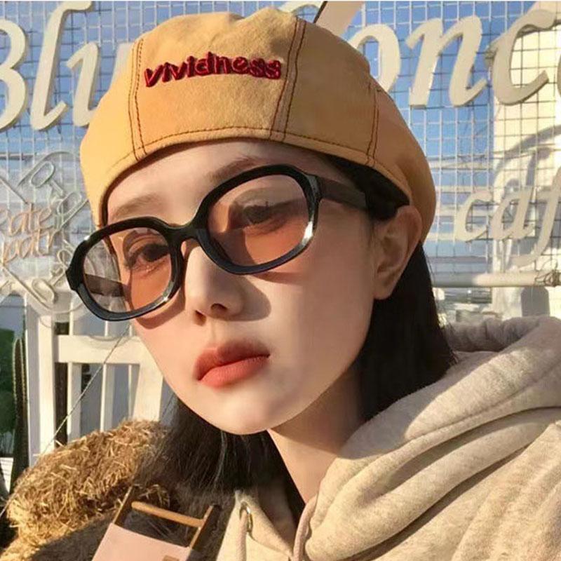 Sunglasses Vintage Small Oval Women Fashion Trending Blue Red Beige Eyewear Men Gray Lens Shades UV400 Sun Glasses, White;black
Sunglasses Vintage Small Oval Women Fashion Trending Blue Red Beige Eyewear Men Gray Lens Shades UV400 Sun Glasses, White;black