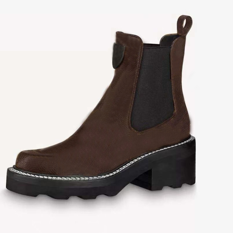 Autumn winter Motorcycle boots designer woman Thick soled zipper boot Soft cowhide lady platform Casual shoe leather fashion High top women shoes size 35-42 With box, Extra shoebox
Autumn winter Motorcycle boots designer woman Thick soled zipper boot Soft cowhide lady platform Casual shoe leather fashion High top women shoes size 35-42 With box, Extra shoebox