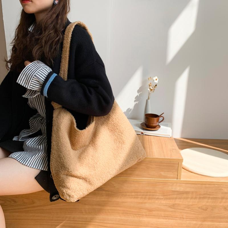 Evening Bags Women Soft Plush Shoulder Bag Female Leopard Cow Print Bucket Large Capacity Shopping 2022 Winter Open Pocket BagsEvening, 04
Evening Bags Women Soft Plush Shoulder Bag Female Leopard Cow Print Bucket Large Capacity Shopping 2022 Winter Open Pocket BagsEvening, 04