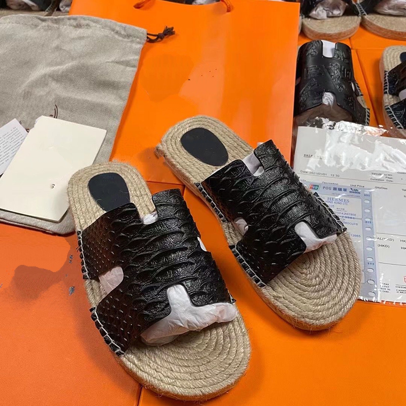 Top quality summer men Straw slippers made flat hollow sandals designer luxury brand Classic kmjk0001, 13
Top quality summer men Straw slippers made flat hollow sandals designer luxury brand Classic kmjk0001, 13