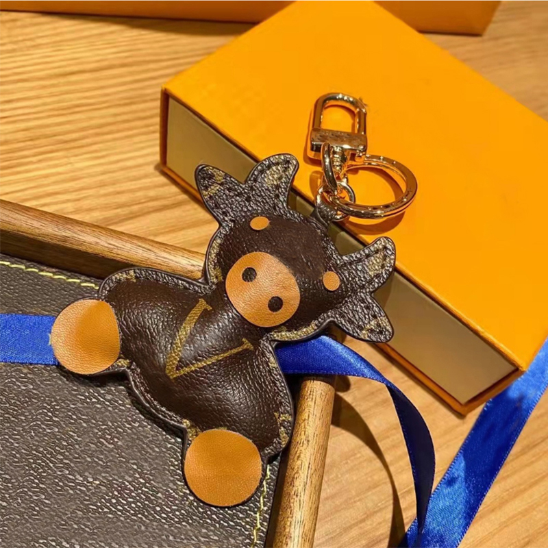 Classic Pattern Leather Key Ring Cute Cartoon Cow coin purse keychains Fashion Mobile Phone Bag wristlet keychains
Classic Pattern Leather Key Ring Cute Cartoon Cow coin purse keychains Fashion Mobile Phone Bag wristlet keychains