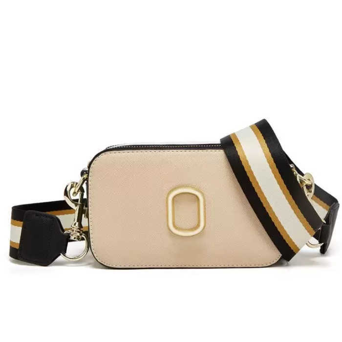 2022 Newest Designer Luxury Snapshot Camera Bag Leather Women Shoulder Phone Bag Mini Snapshot Purses Fashion Lady Crossbody Flaps handbag, Lavender
2022 Newest Designer Luxury Snapshot Camera Bag Leather Women Shoulder Phone Bag Mini Snapshot Purses Fashion Lady Crossbody Flaps handbag, Lavender