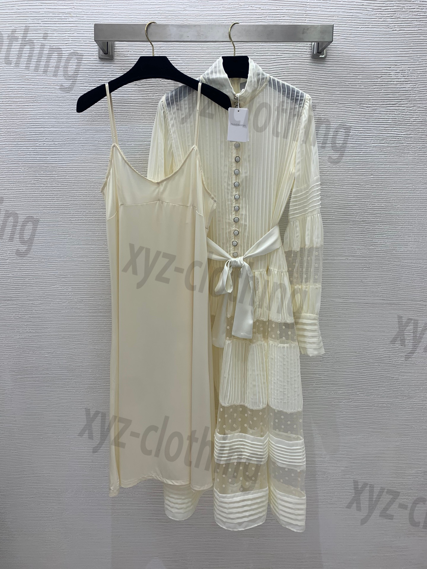 22ss brand designer Zimmerman dresses Mesh perspective Vertical striped lace waist lantern sleeve dress Super elastic smooth fabric suspender bottoming skirt, 1#
22ss brand designer Zimmerman dresses Mesh perspective Vertical striped lace waist lantern sleeve dress Super elastic smooth fabric suspender bottoming skirt, 1#