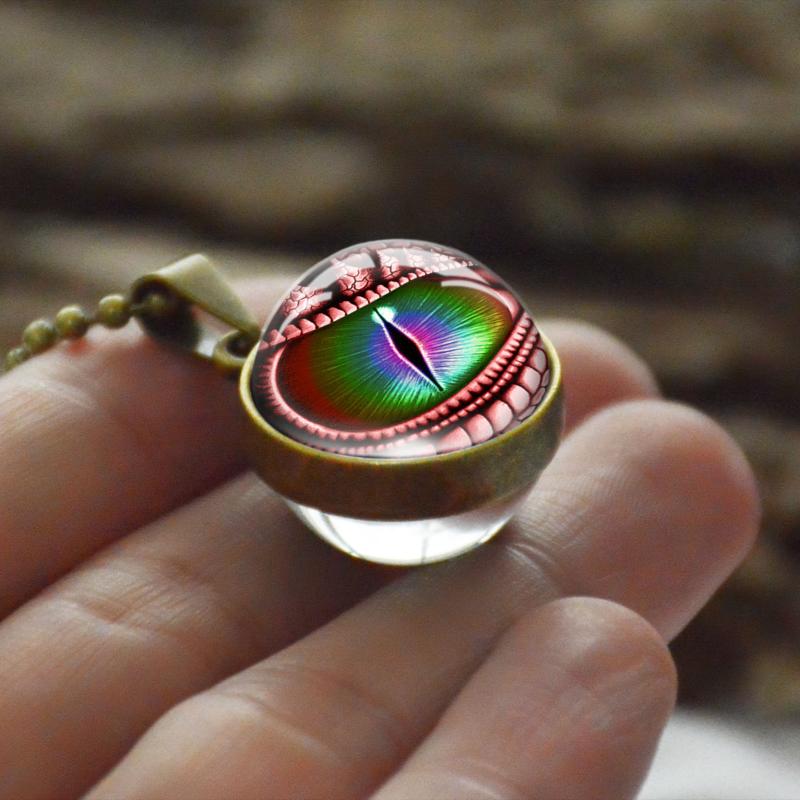 Pendant Necklaces Dragon Eyes Double Side Dome Glass Ball Bronze Zinc Alloy Necklace Handmade Gifts For Women MenPendant
Pendant Necklaces Dragon Eyes Double Side Dome Glass Ball Bronze Zinc Alloy Necklace Handmade Gifts For Women MenPendant