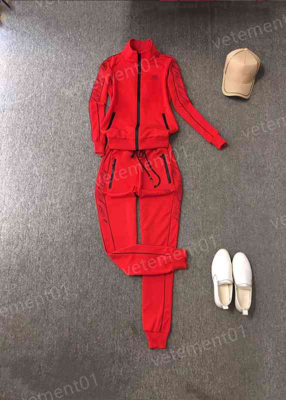 Womens Two Piece Pants Stylish Autumn/winter Sports Zip-up Jacket With Casual Logo-print Trousers 2 Piece Sets Luxury Designer Tracksuits
Womens Two Piece Pants Stylish Autumn/winter Sports Zip-up Jacket With Casual Logo-print Trousers 2 Piece Sets Luxury Designer Tracksuits
