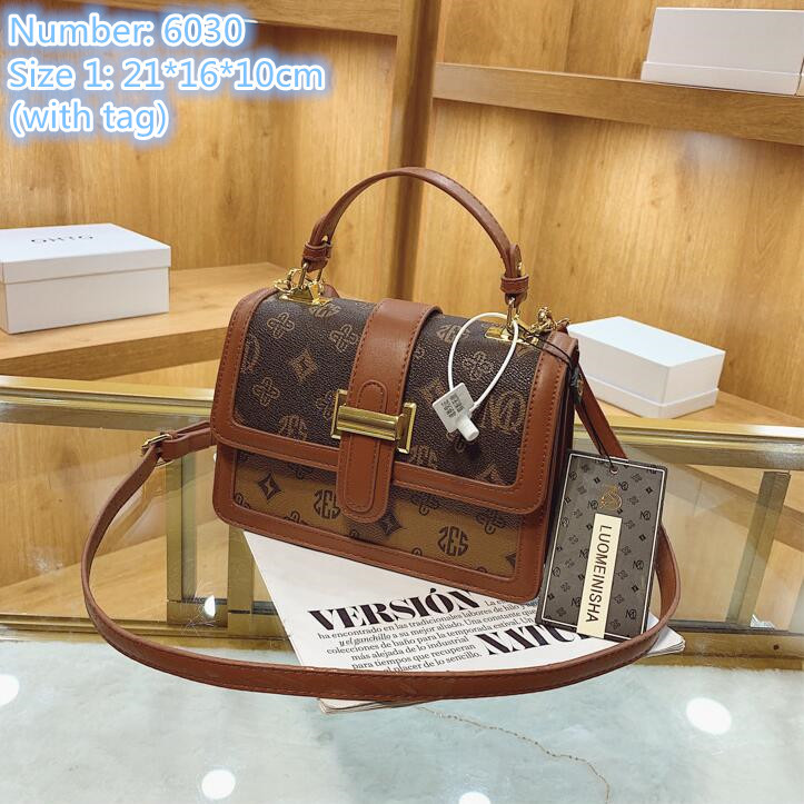 Wholesale ladies leather shoulder bags sweet little fresh polka dot handbag street trend rivet messenger bag elegant atmosphere retro printed handbags