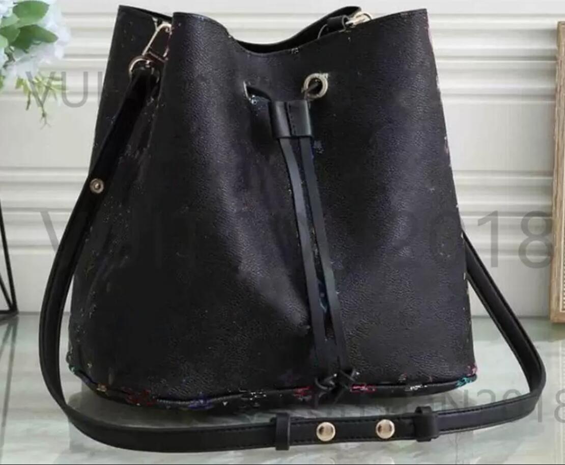 Female Bucket Shoulder Bags Soft Leather Cross Body Lady Designer Handbag Women Crossbody Messenger Bag Tote Wallet 2022, No shipment -- freight compensation
Female Bucket Shoulder Bags Soft Leather Cross Body Lady Designer Handbag Women Crossbody Messenger Bag Tote Wallet 2022, No shipment -- freight compensation