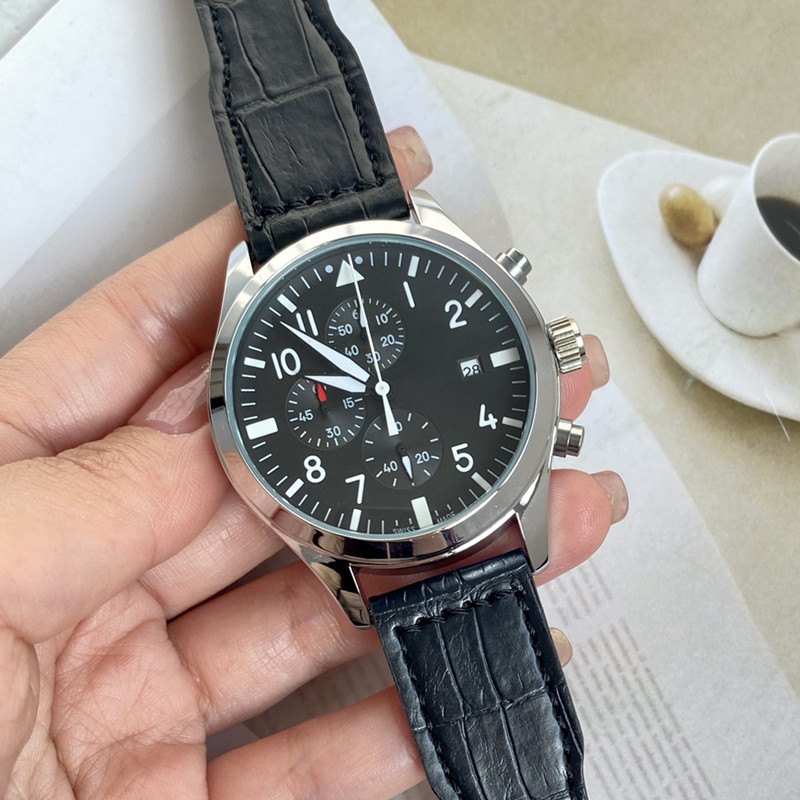 2022 Six stitches luxury mens watches All dials work 40 mm in diameter Quartz Watch high quality European Brand chronograph clock fashion leather strap
2022 Six stitches luxury mens watches All dials work 40 mm in diameter Quartz Watch high quality European Brand chronograph clock fashion leather strap