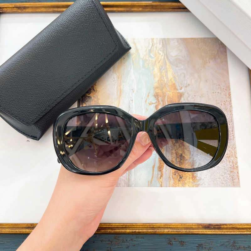 Summer Sunglasses 2022 Men's Ladies Style CL40226U Anti-UV Retro Plate Full Frame Random Frame