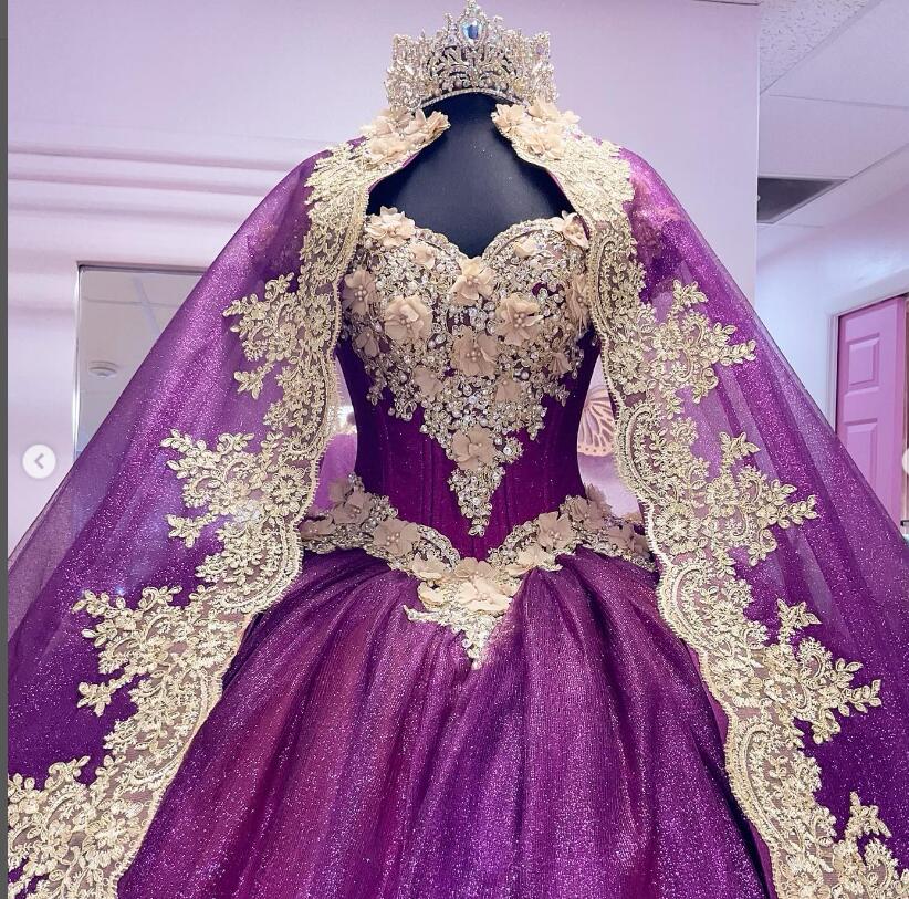 Sparkly Purple Dubai Quinceanera Dresses 2022 With Caped Off The Shoulder Gold Flowers Lace Prom Corset Ball Gown Sweet 15 Dress Vestido De 15 Anos Ro